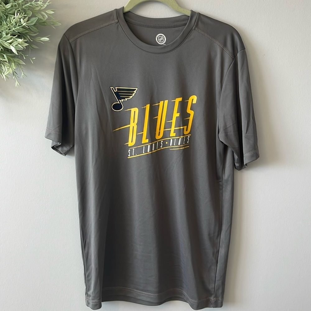 NWOT NHL St Louis Blues Active Tee Size Medium